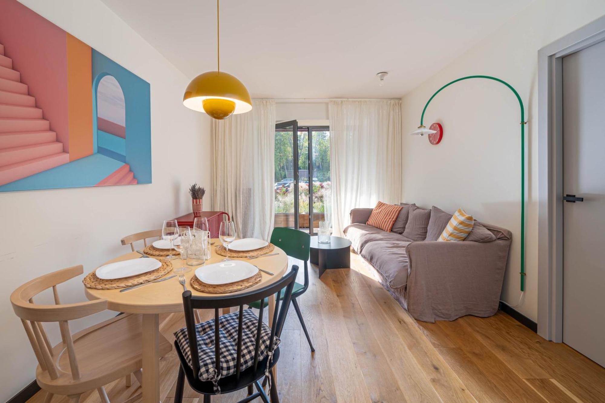 Butas Stylish 2-bedroom With Large Terrace, Near Forest Park & Beach, Child-friendly Location *